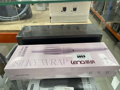 Lot 3053 - Silky wrap hair device plus hair lab automatic...