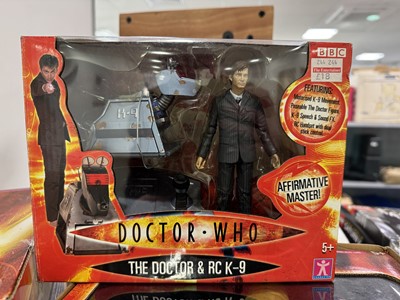 Lot 2156 - Selection of boxed Doctor Who collectibles to...