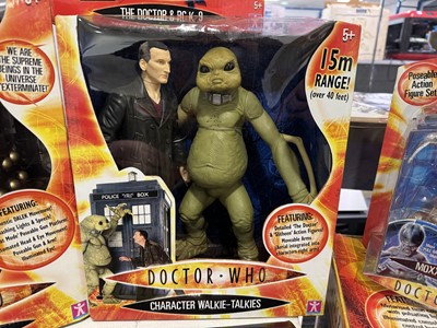Lot 2156 - Selection of boxed Doctor Who collectibles to...