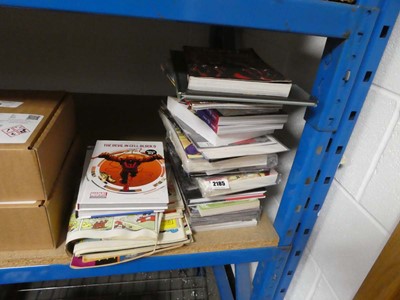 Lot 2185 - Selection of comics and graphic novels