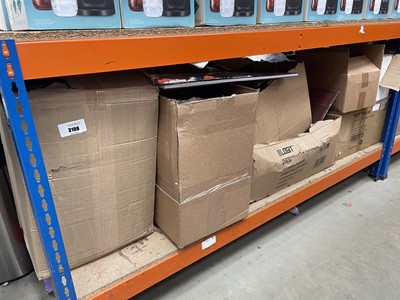 Lot 3108 - 2 whole bays of various items to include...