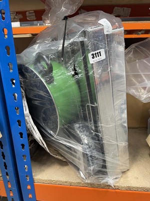 Lot 3111 - Green cooking pot, grill pliant etc