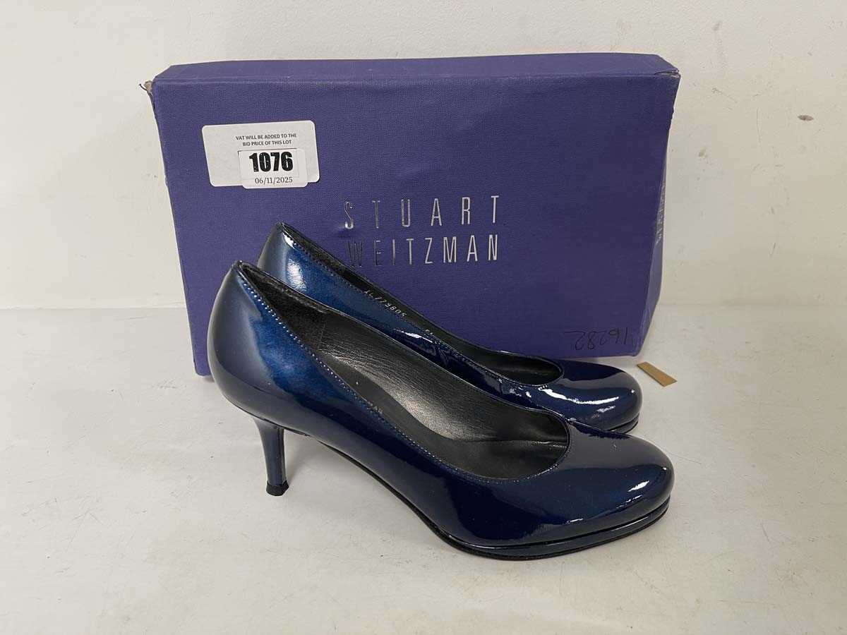 Lot 1076 - Stuart Weitzman Russel & Bromley blue patent...