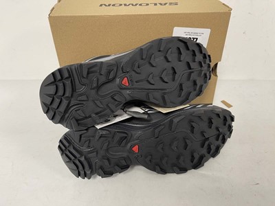 Lot 1077 - Salomon XT-6 GTX trainers in black size UK6 -...