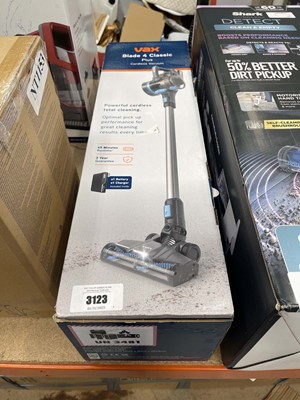 Lot 3123 - Vax Blade 4 classic plus cordless vacuum