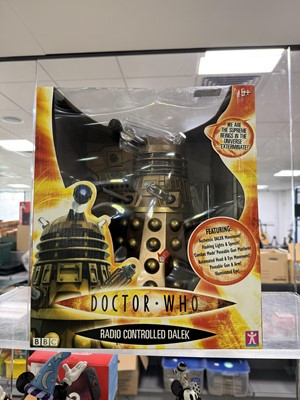 Lot 2159 - Boxed Doctor Who radio controlled Dalek