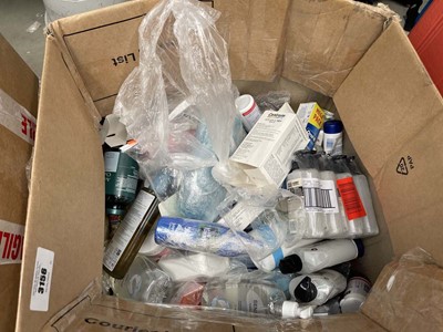 Lot 3156 - Box of various toiletries and cosmetics
