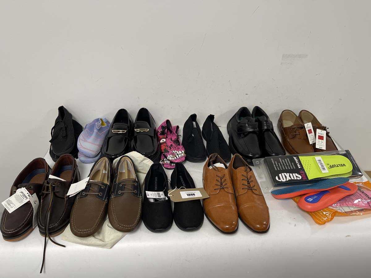 Lot 1096 - 11x Pairs of shoes in various styles to...