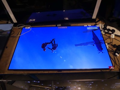 Lot 2302 - LG 48" OLED TV (OLED48B46LA) with box and...