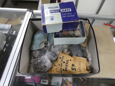 Lot 2386 - Box containing various coins