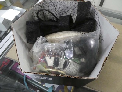 Lot 2390 - Box containing various jewellery items, watch,...