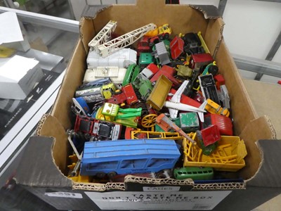 Lot 2391 - Box containing various die cast vehicles