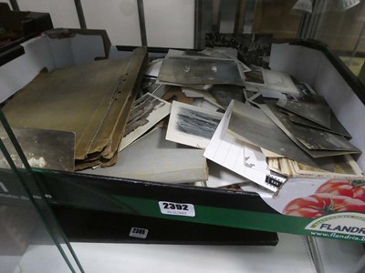 Lot 2392 - Box containing vintage postcards