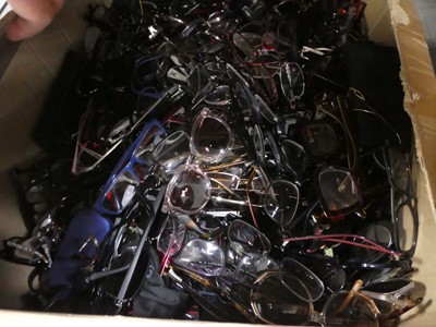 Lot 2337 - Box containing numerous pair of glasses
