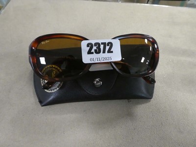Lot 2372 - Pair of Ray-Ban sunglasses in a case
