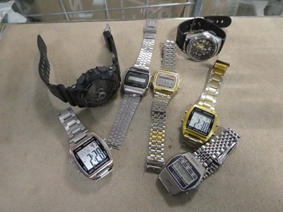 Lot 2373 - Bag containing various watches