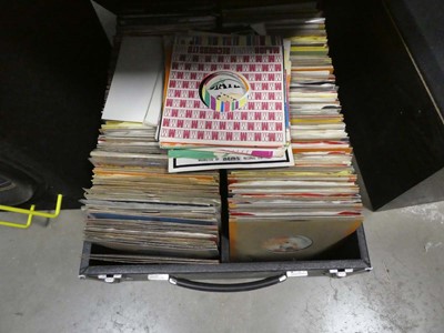Lot 2561 - Black box containing 7" singles