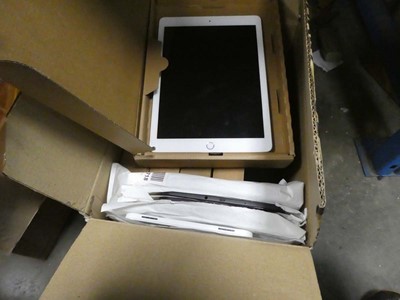 Lot 2529 - Box containing tablets for spares and repairs