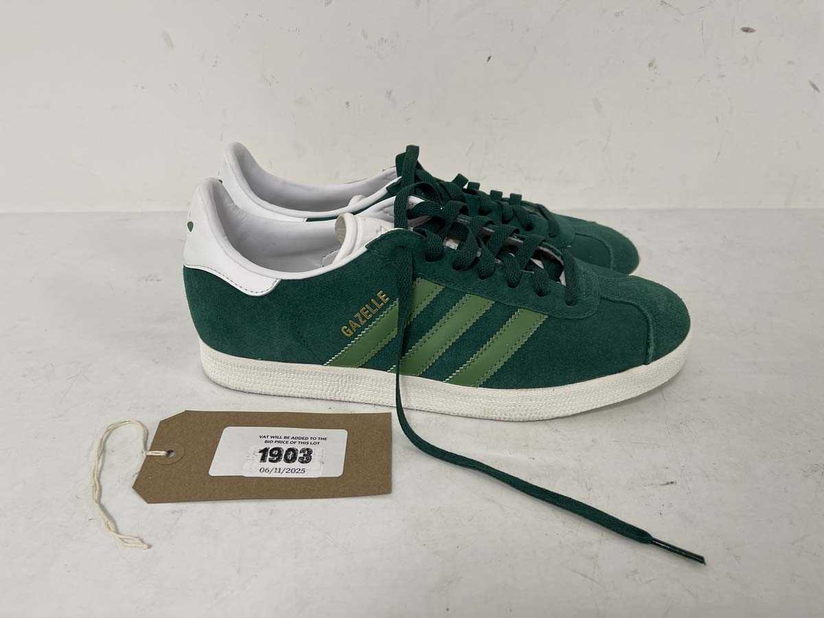 Lot 1903 - Adidas gazelle trainers in green size UK8.5...