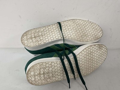 Lot 1903 - Adidas gazelle trainers in green size UK8.5...