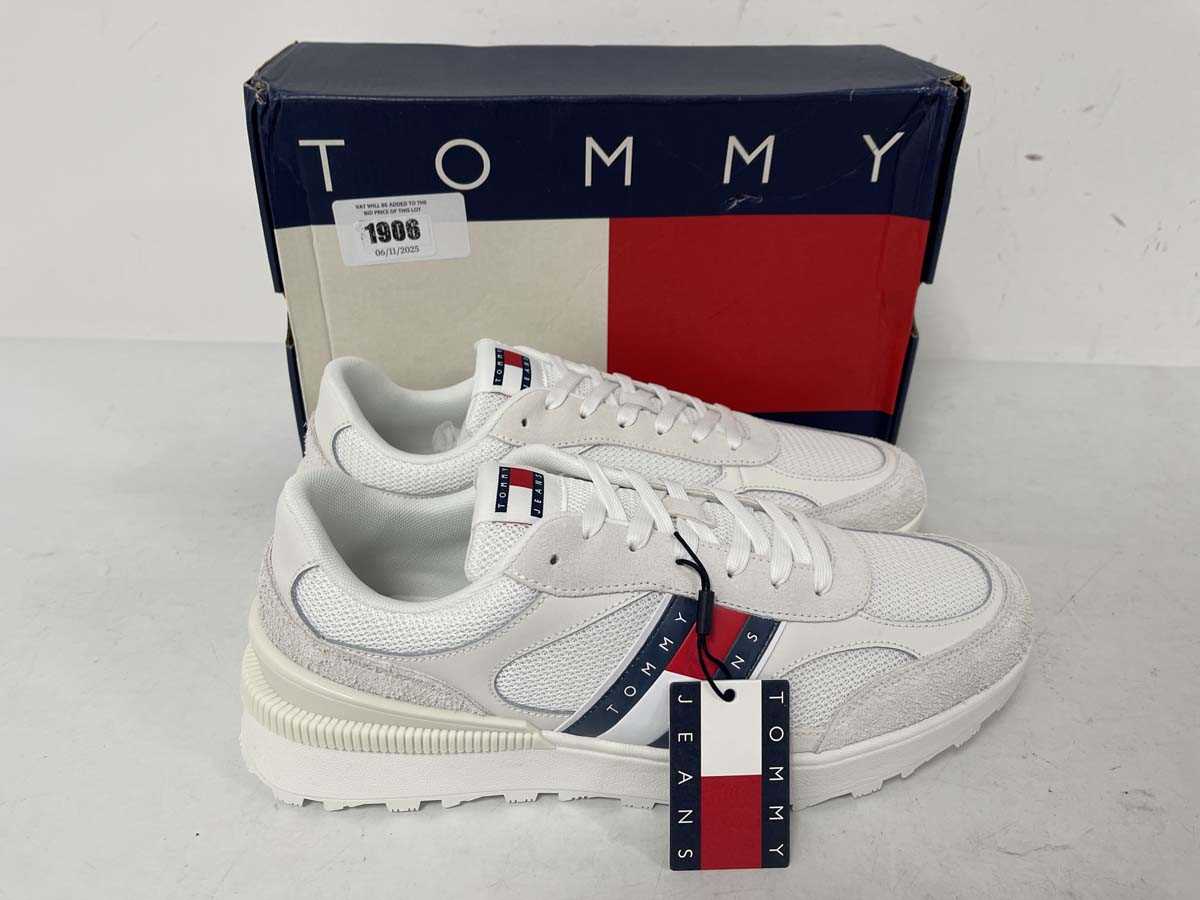 Lot 1906 - Tommy Hilfiger technical runner trainers in...