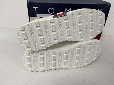 Lot 1906 - Tommy Hilfiger technical runner trainers in...