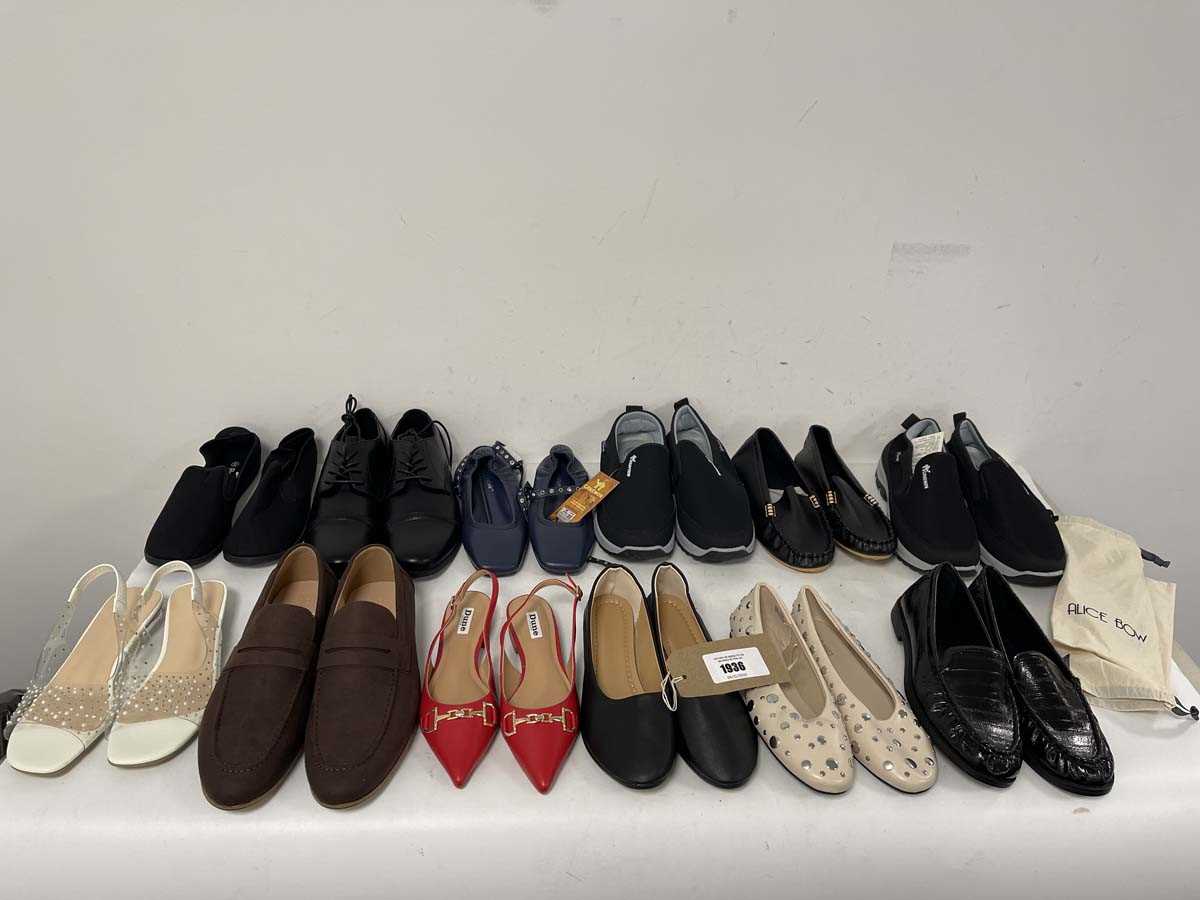 Lot 1936 - 12x Pairs of shoes in various styles to...
