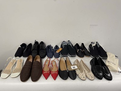 Lot 1936 - 12x Pairs of shoes in various styles to...
