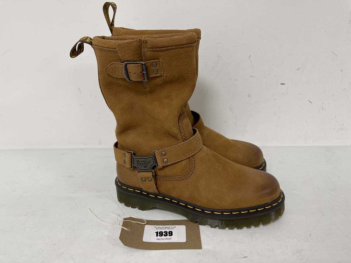 Lot 1939 - Dr Martens anistone hi tumbled nubuck biker...