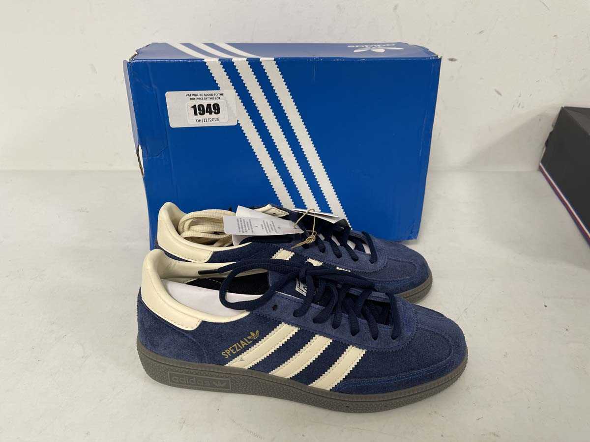 Lot 1949 - Adidas handball spezial trainers in navy size...