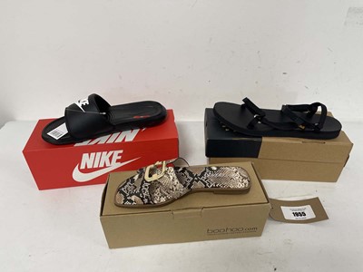 Lot 1955 - 3x Boxed pairs of sandals to include Nike UK7,...