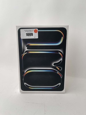 Lot Apple iPad Pro 11-inch (M4) Wi-Fi, model A2836,...