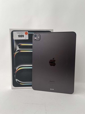 Lot Apple iPad Pro 11-inch (M4) Wi-Fi, model A2836,...