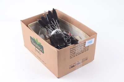 Lot 1103 - Box of miscellaneous wire cleaning brushes