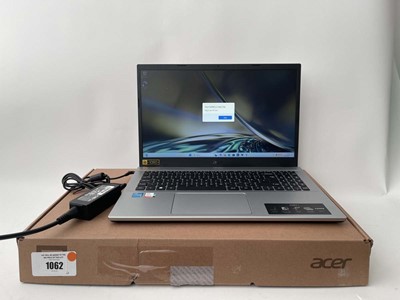 Lot Acer Aspire 3 laptop model A315-59-575V, Intel...