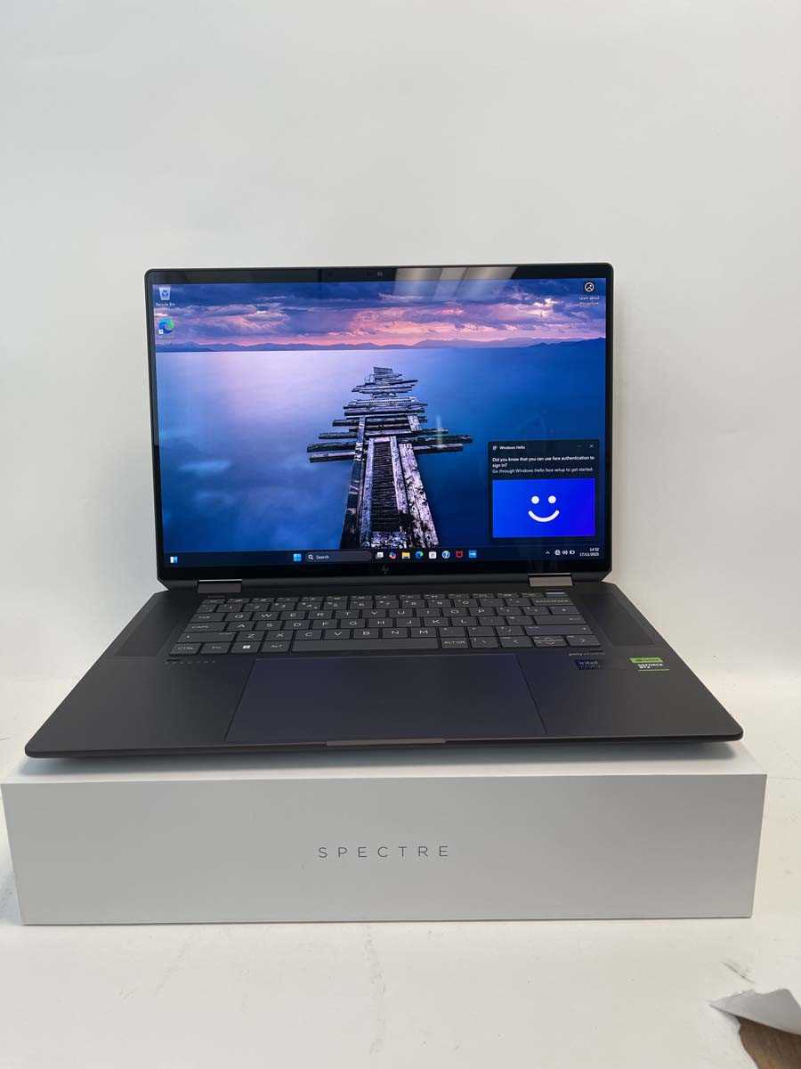 Lot HP Spectre x360 2-in-1 Laptop model...
