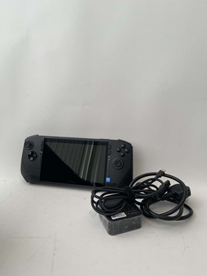 Lot MSI Claw A1M handheld gaming PC model Claw A1M-...