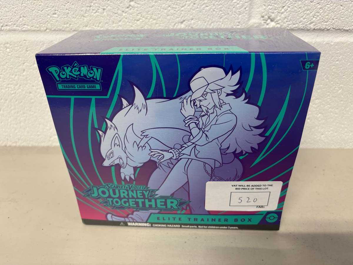 Lot Pokémon Scarlett and Violet journey together...