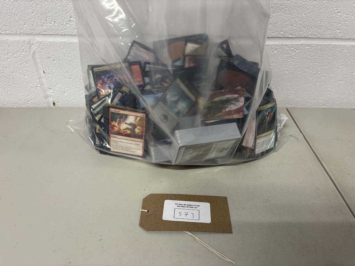 Lot Bag containing loose Magic the Gathering cards