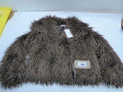 Lot 3525 - Moocci ladies short faux fur jacket Size S/M