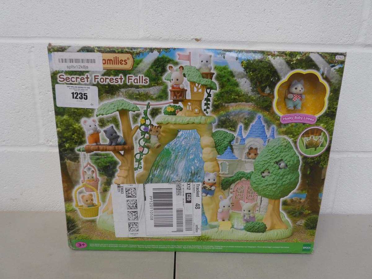 Lot Sylvanian Familes Secret Forest Falls Playset...