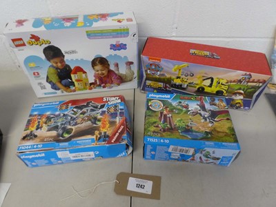Lot A selection of playsets to include Nickelodeon...