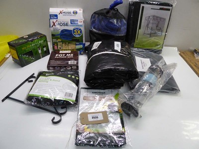 Lot 3535 - Expanding hoses, Swing seat cover, tarpaulins,...