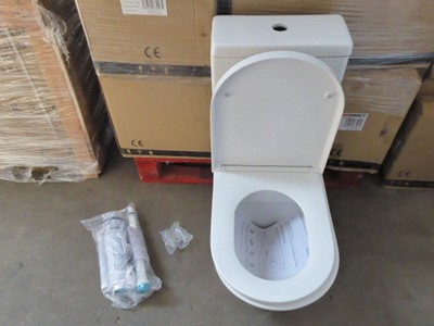 Lot 30 - 8x Med toilet bowls with closed backs,...