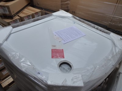 Lot 40 - 14x 900x900mm quadrant skin resin shower trays