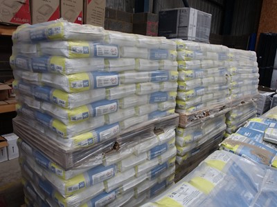 Lot 25 - 6 pallets of approx. 64 x 20kg bags of FP...