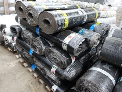 Lot 39 - Pallet of approx. 23 rolls of Modi torch on felt