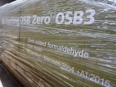 Lot 52 - Pack of 50 sheets of 8ft x 4ft x 18mm West...