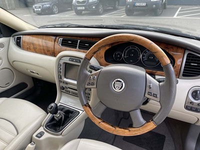 Lot (AK09 DBY) 2009 Jaguar X-Type Sovereign D...