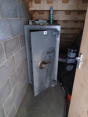 Lot 195 - Large office safe with keys
